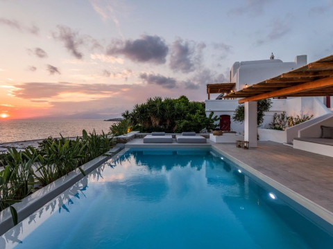 Porto Mykonos Hotel