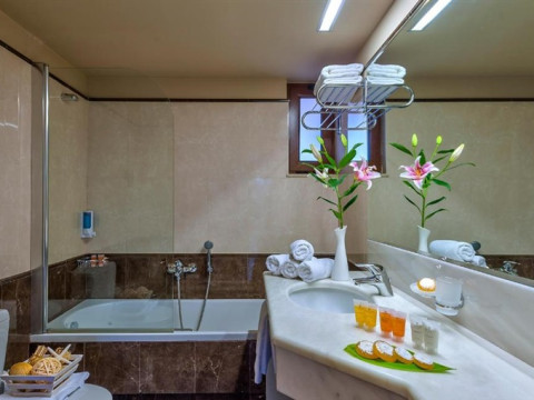 PORTO PLATANIAS BEACH RESORT & SPA