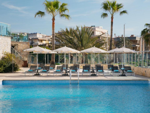 Portodrach Aparthotel & Suites