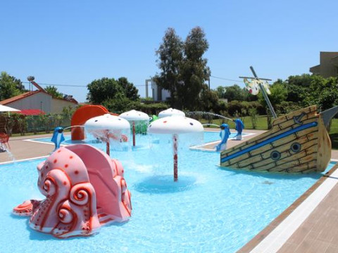 Poseidon Palace - Pieria