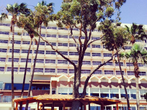Poseidonia Beach Hotel