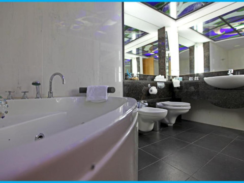Poseidonia Beach Hotel