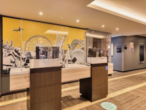 PREMIER INN EDINBURGH CITY CENTRE (WAVERLEY) HOTEL