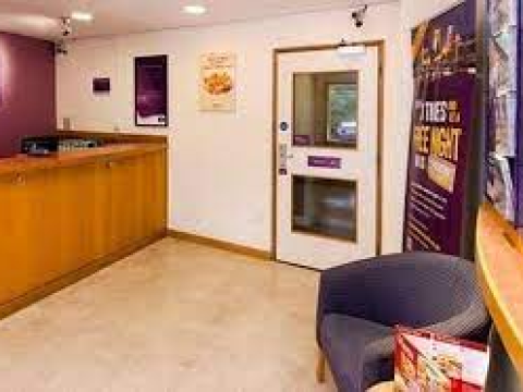 PREMIER INN LONDON GREENFORD