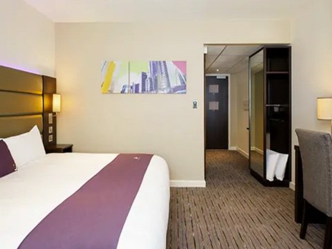 PREMIER INN LONDON GREENFORD