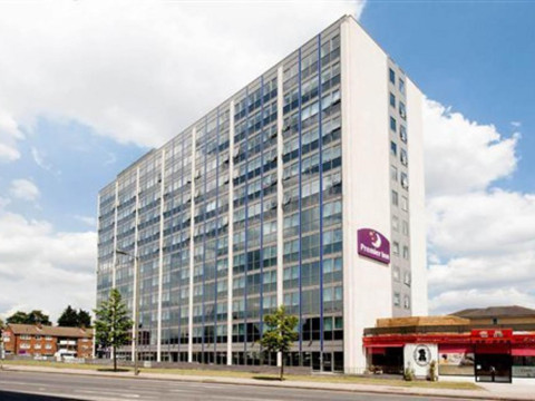 Premier Inn London Hendon (The Hyde)