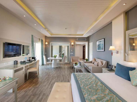 PREMIER LE REVE HOTEL & SPA RESORT ADULT ONLY