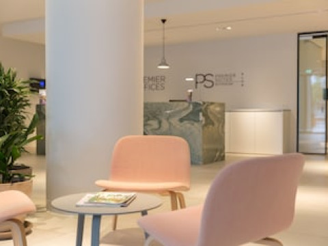 PREMIER SUITES PLUS ROTTERDAM