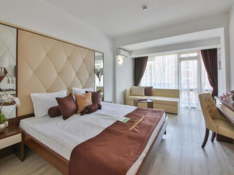 PRESTIGE HOTEL AND AQUA PARK
