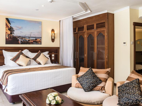 Prideinn Paradise Beach Resort & Spa Hotel