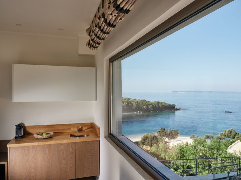 Prima Vista Beachfront Boutique Hotel