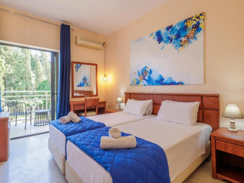 Primavera Hotel