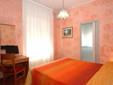 Primavera Hotel