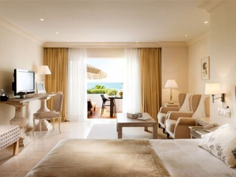 Puente Romano Beach Resort