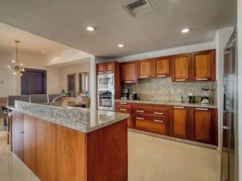 PUERTA CORTES RESIDENCES