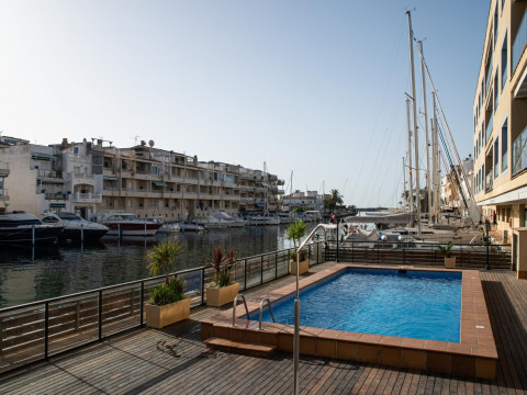 P&V Empuriabrava Marina