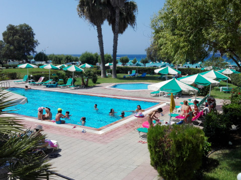 PYLEA BEACH HOTEL