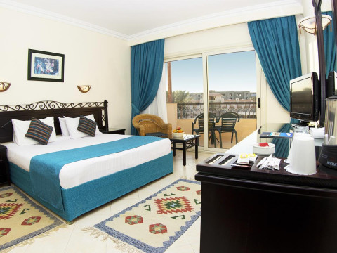 PYRAMISA BEACH RESORT SAHL HASHEESH