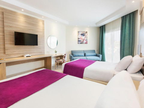 PYRAMISA BEACH RESORT SAHL HASHEESH
