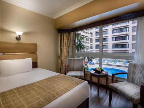 Hotel Pyramisa Suites Cairo