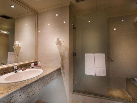 Hotel Pyramisa Suites Cairo