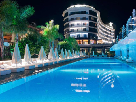Q Premium Resort