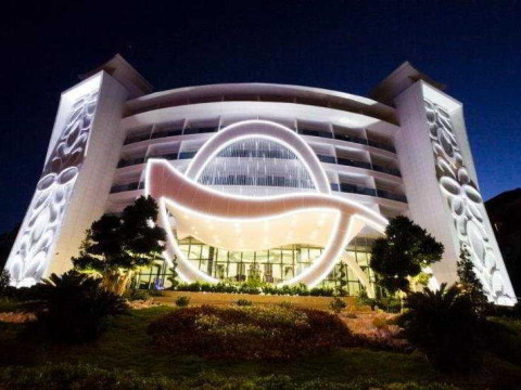 Q Premium Resort