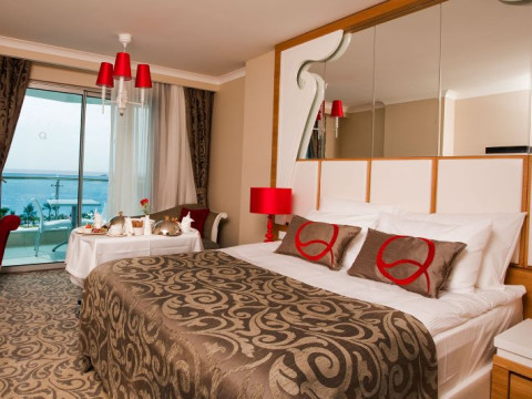 Q PREMIUM RESORT HOTEL