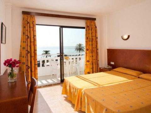 R2 Verónica Beach Hotel