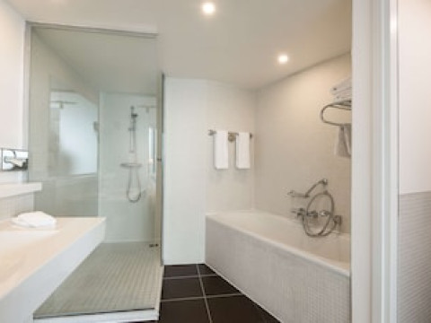 RADISSON BLU HOTEL, BIRMINGHAM
