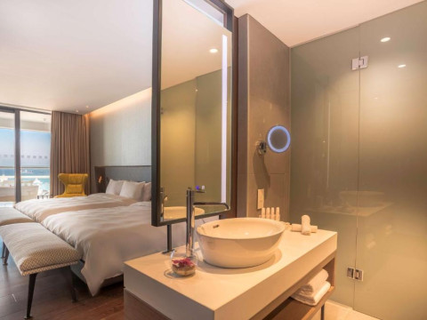 Radisson Blu Hotel, Larnaca