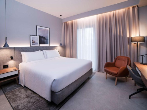 Radisson Hotel Nola Naples