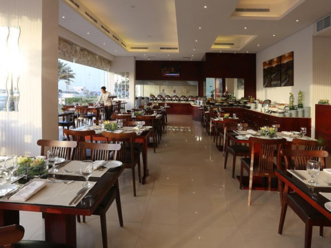 Ramada Beach Hotel Ajman