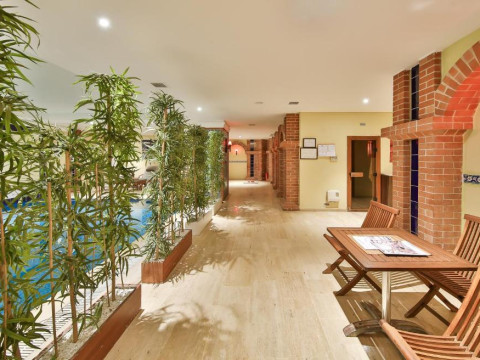 Ramada By Wyndham Istanbul Taksim