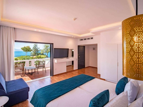 Ramada Loutraki Poseidon Resort