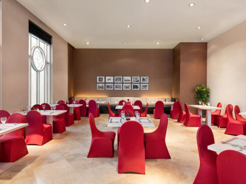 RAMADA PLAZA BY WYNDHAM DUBAI DEIRA 