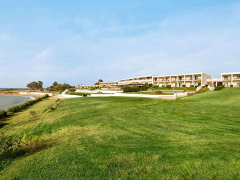 Ramada Plaza By Wyndham Thraki