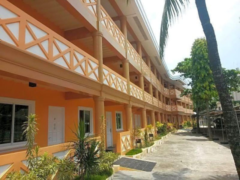 Raymen Beach Resort