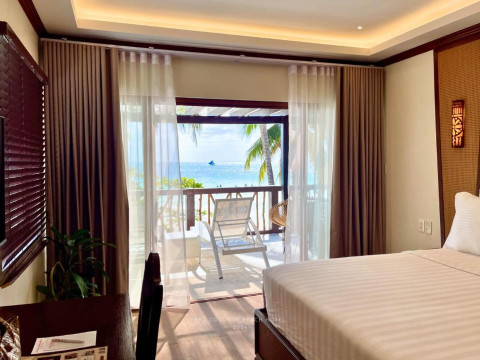 Red Coconut Beach Hotel Boracay