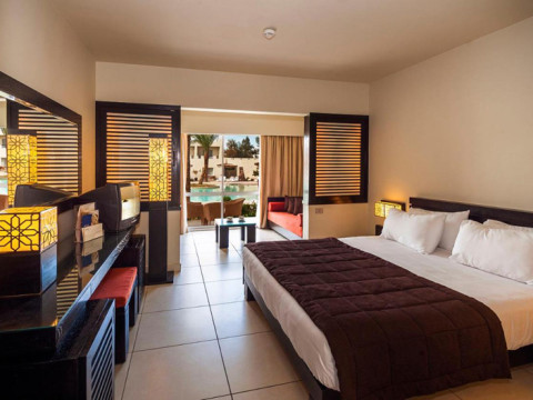 Reef Oasis Beach Resort