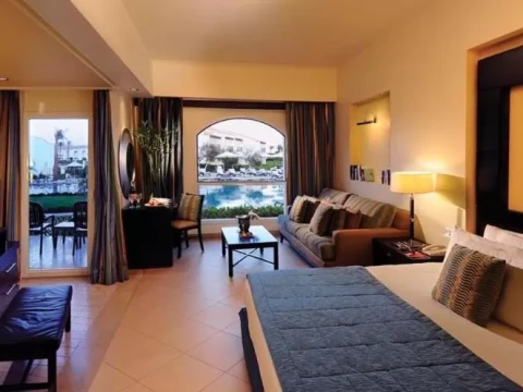 Reef Oasis Blue Bay Resort&Spa