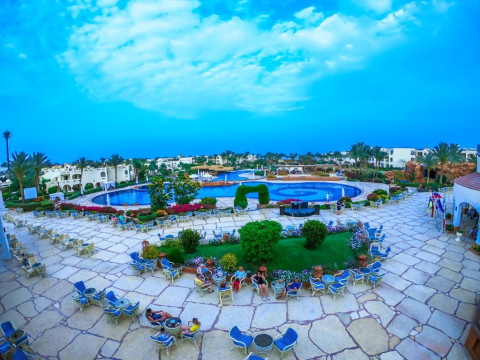 REGENCY PLAZA AQUA PARK & SPA_