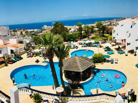 REGENCY TORVISCAS APARTMENTS  SUITES