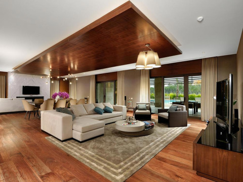Holiday Island Resort& Spa (Dhiffushi)