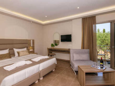 Remezzo Studios & Apartments