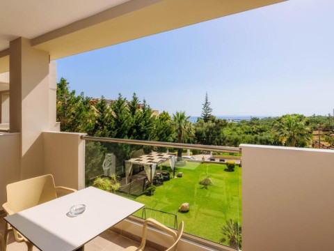 Remezzo Studios & Apartments