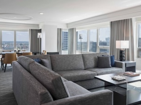 RENAISSANCE BALTIMORE HARBORPLACE