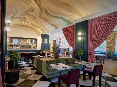 Renaissance Las Vegas Hotel