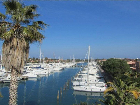 Residence Baia Dei Delfini