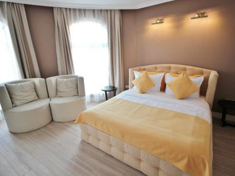 RESIDENCE HOUSE RUSE